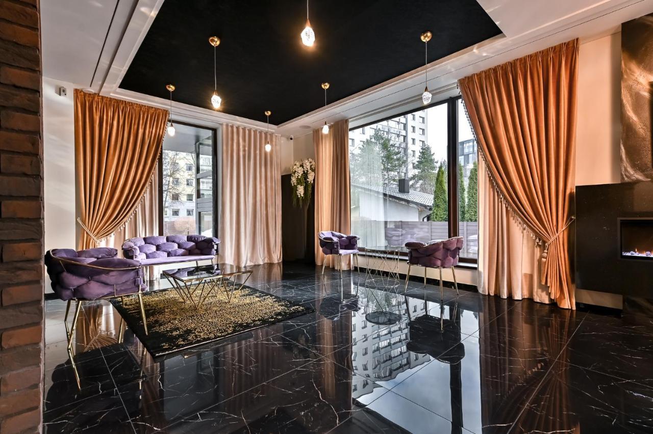 Aparthotel Diamond Sveciu Namai à Kaunas Extérieur photo